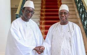 La décision du Conseil constitutionnel, qui interdit à Macky Sall de faire campagne pour Amadou Ba