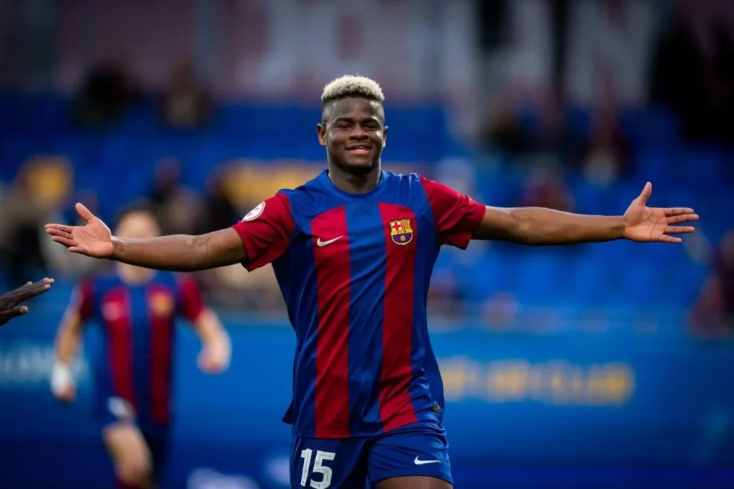 Barcelone : Le défenseur sénégalais Mikayil Faye dans le groupe pro