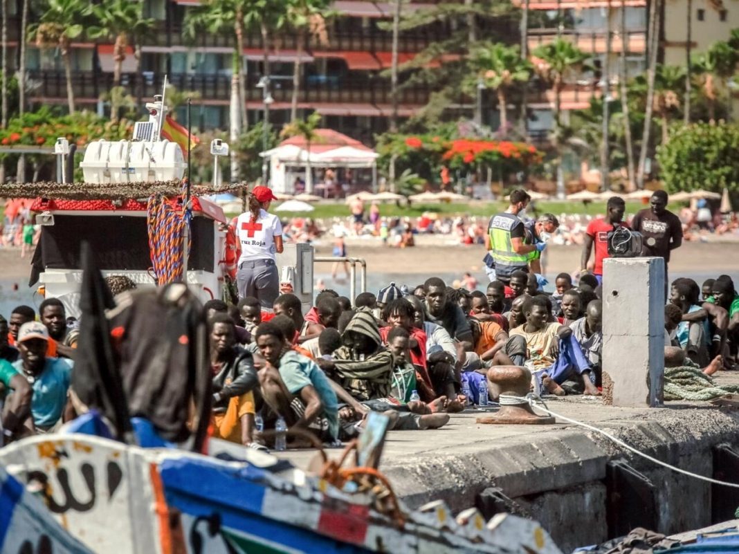 ÉMIGRATION CLANDESTINE – 66 migrants d’origine sénégalais débarquent à Tenerife