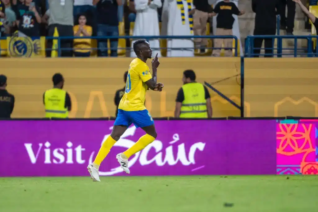 Saudi Pro League : Sadio Mané brille avec un doublé, après avoir raté un penalty