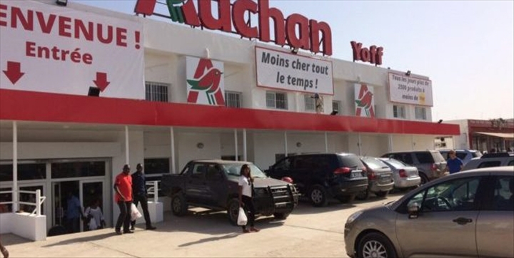 Vol Dans Un Magasin Auchan: Deux (02) Jeunes écopent 2 Ans De Prison