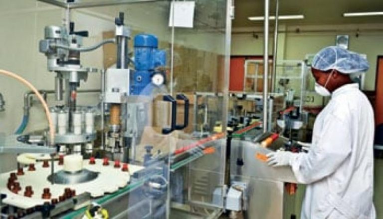 Une première usine pharmaceutique pour réduire la dépendance