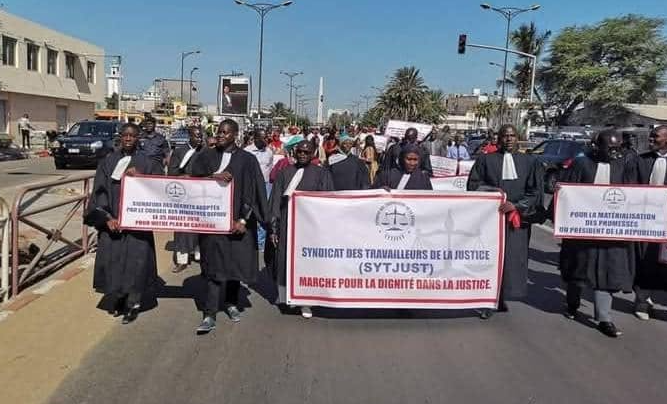 Grève générale des 21 au 23 octobre : Le SYTJUST appelle les travailleurs de la Justice à se mobiliser