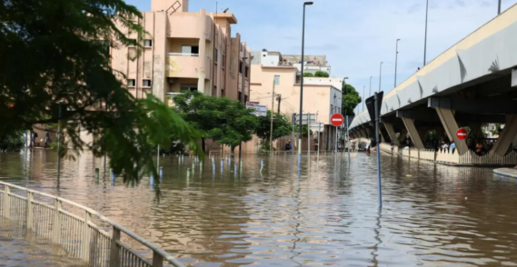 Fortes pluies : La rentrée scolaire reportée au 12 octobre